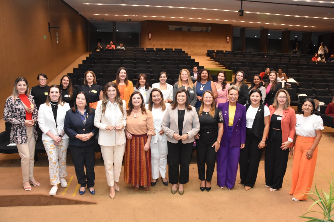 Em Brasília, Fátima Canuto representa Alagoas no Encontro Nacional de Procuradoras da Mulher