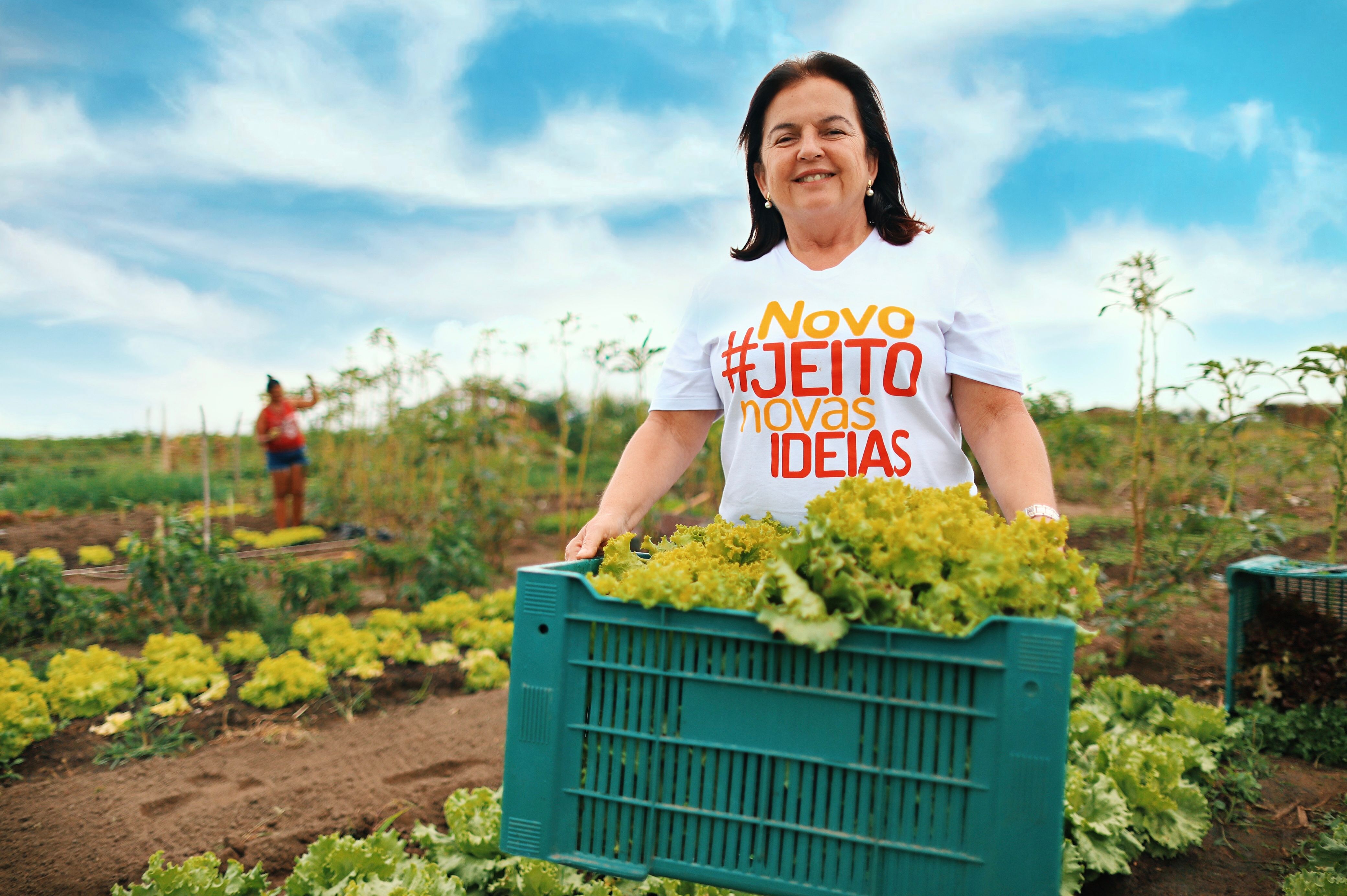 Fátima Canuto propõe criação de programa que prioriza agricultura familiar na compra de produtos para merenda escolar 