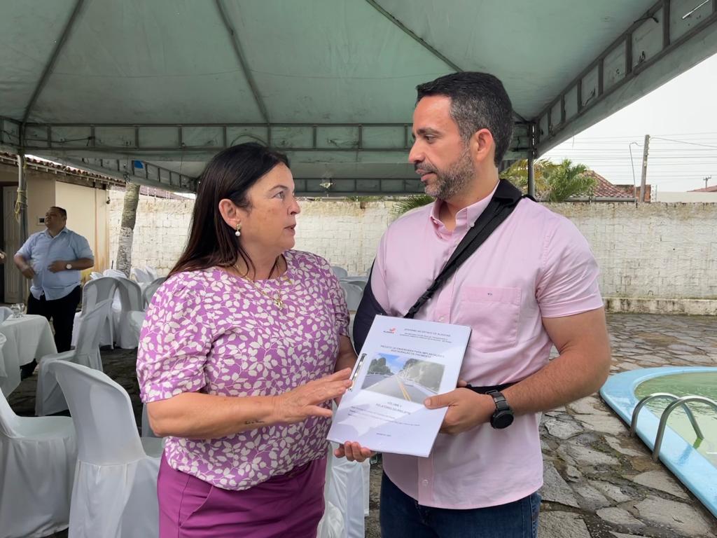 Fátima Canuto entrega projeto ao governador Paulo Dantas solicitando terceira via na rodovia de acesso ao Pilar