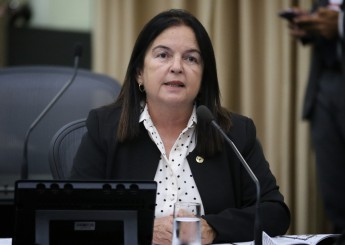 Fátima Canuto é primeira deputada estadual a receber título de Cidadã Honorária da Câmara de Atalaia