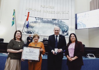 Valorização da educação: Deputada Fátima Canuto entrega comendas à FAMED, Cesmac e ex-reitora da UFAL, Ana Dayse Dórea