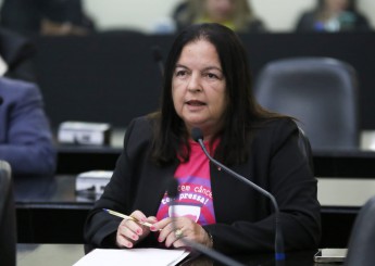 Outubro Rosa: Fátima Canuto promove Sessão Especial para discutir câncer de mama em Alagoas